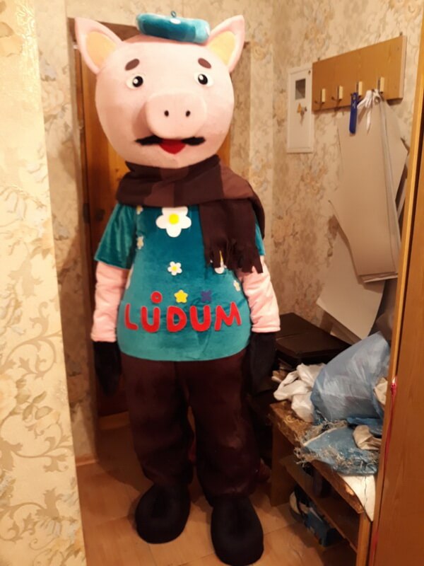 Ростовая кукла Свинка